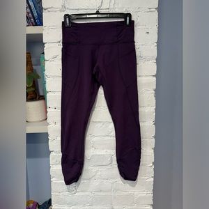 Lululemon In Movement High-Rise Crop Size 4‎